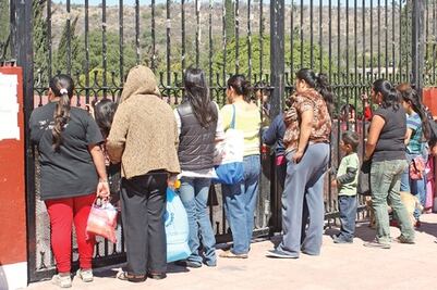 Crece conflicto entre escuelas