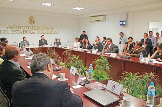 Dará IEEQ 1.5 mdp al mes a partidos