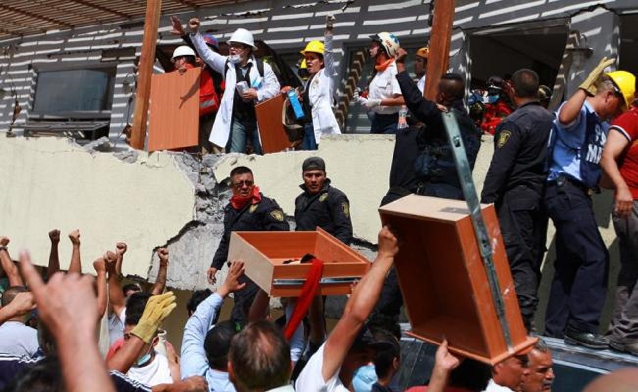 Hallan cadáver de otra niña en escuela de Enrique Rébsamen