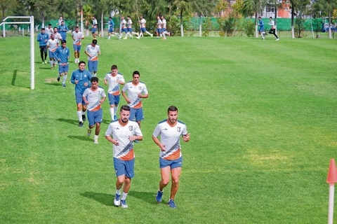 Gallos Blancos se va a la playa