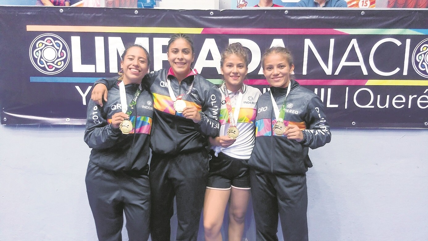 Luchadoras dan ocho oros en ON