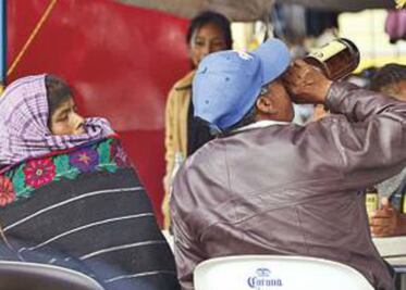 Pobreza, factor de alcoholismo 