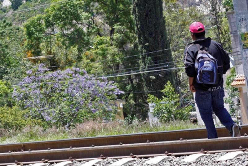 Respalda Cabrera garantías a migrantes