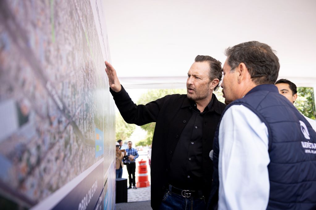 Entregan obras de modernización urbana en la delegación Félix Osores