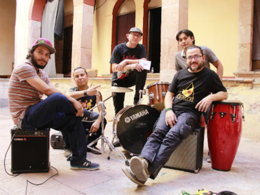 Meigas presenta material