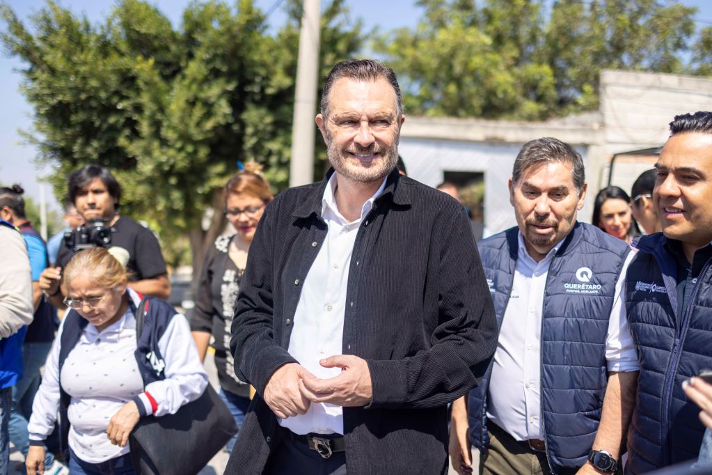 Mauricio Kuri entrega trabajos de urbanización en San Juan del Río