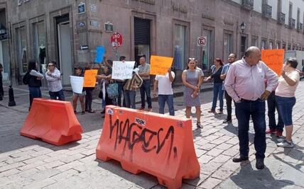 Comerciantes exigen acción contra vendedores ambulantes del Centro Histórico