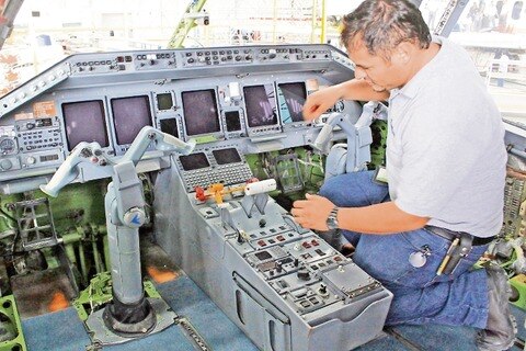 Crece 25% plazas en sector aeronáutico