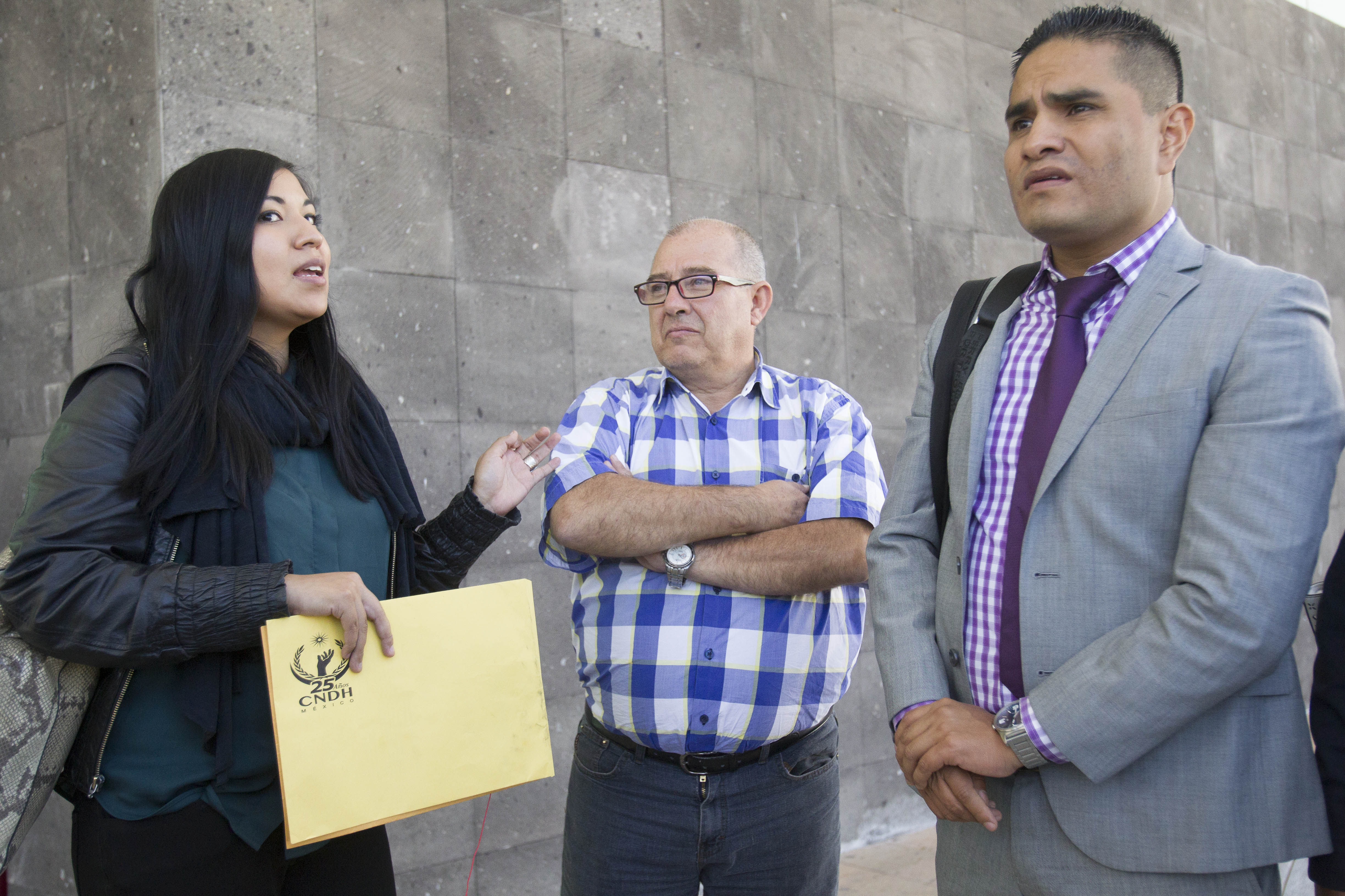 Cesan a fiscal por calificar de "perra" a Dafne tras presunto aborto