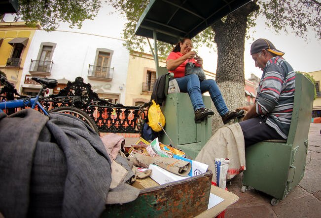 "Pensaba ser bolero por un mes y ya llevo 36 años"