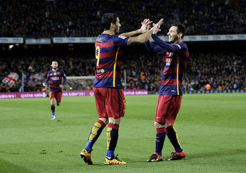 Borran Suárez y Messi al Valencia