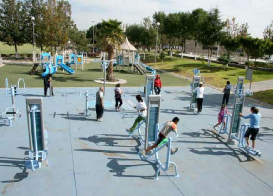 Inician construcción de áreas verdes