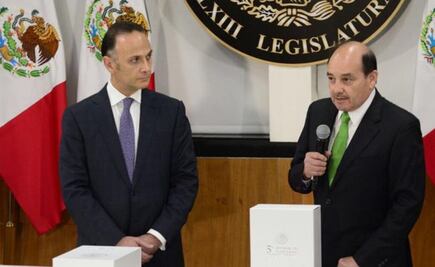 Entrega subsecretario quinto informe de gobierno de Peña Nieto