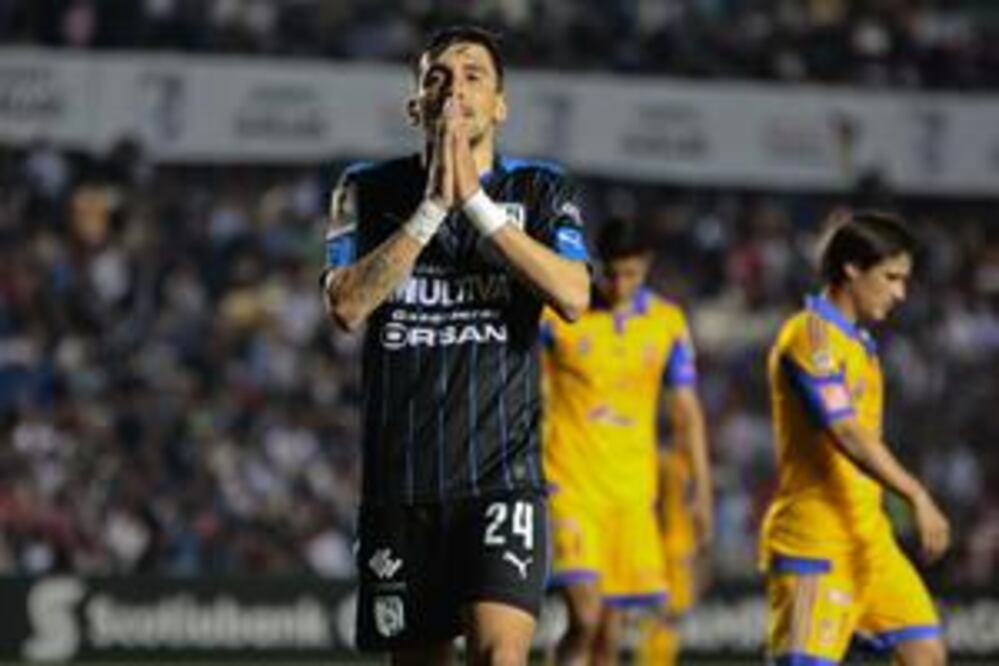 A rezar en la vuelta en el volcán