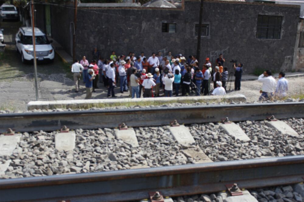 “Tren rápido, proyecto innecesario”