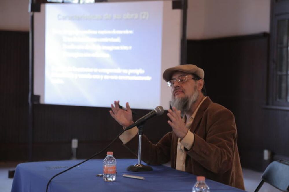 El objetivo principal de la conferencia era que las personas comprendieran un poco el significado de las letras de Juan Rulfo (GONZALO IBÁÑEZ. EL UNIVERSAL)