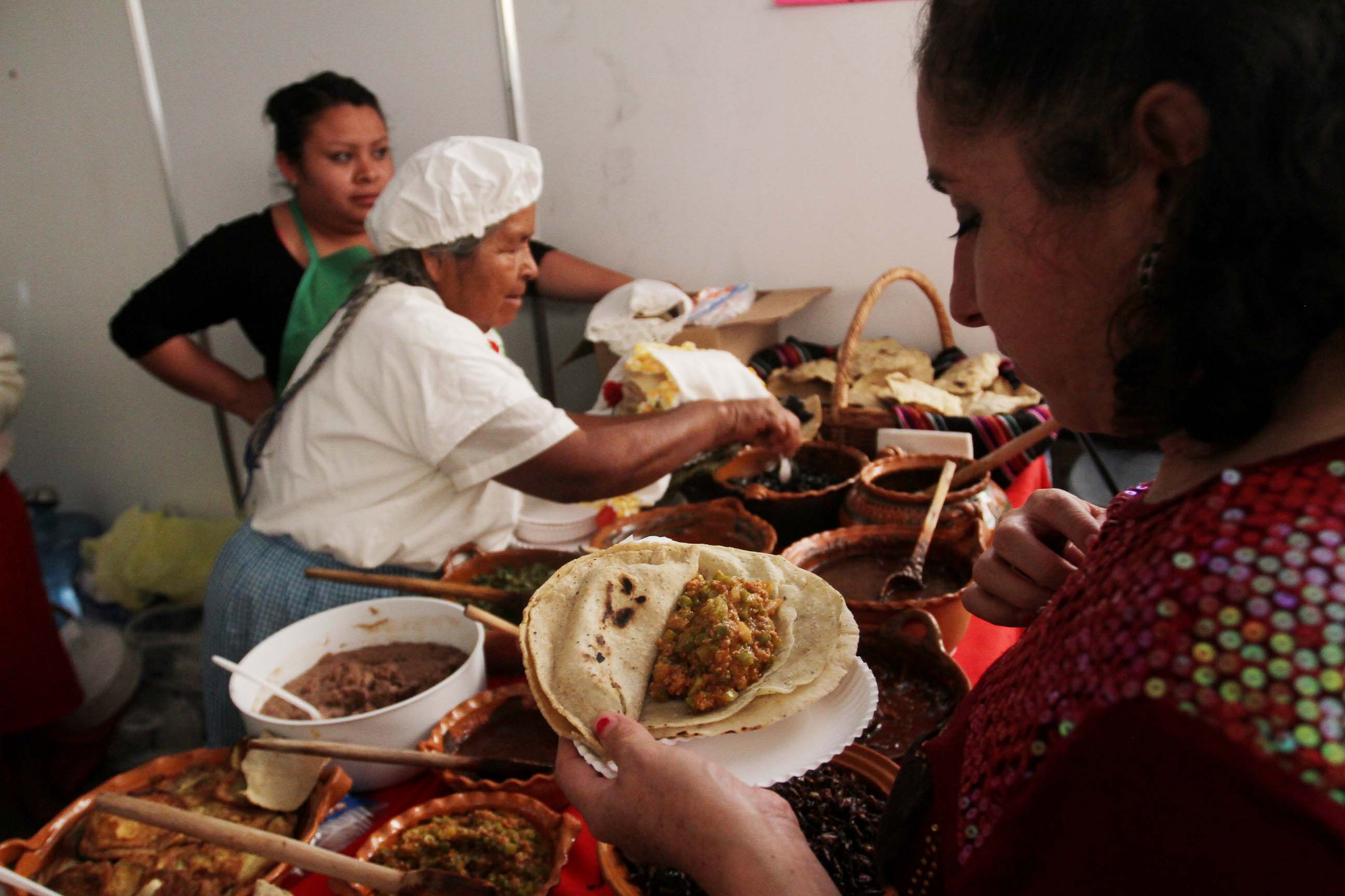 Por fiestas, personas suben casi 5 kilos: IMSS