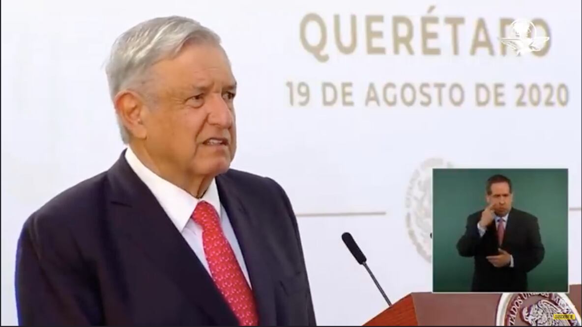 Frena AMLO cuestionamientos de reporteros a gobernador de Querétaro