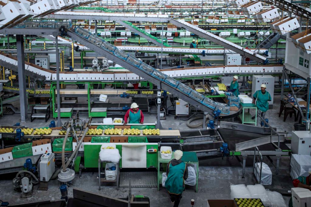 Querétaro ajustará programas para dar empleo y ayuda a migrantes