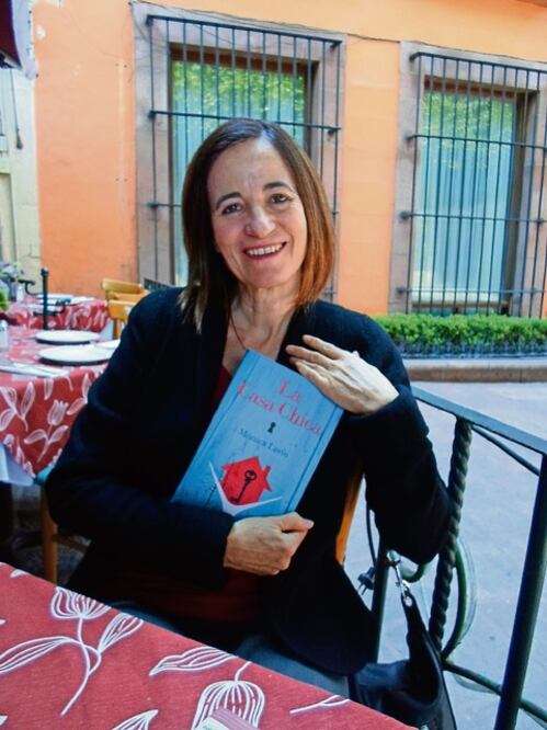 Mónica Lavín revela amores clandestinos