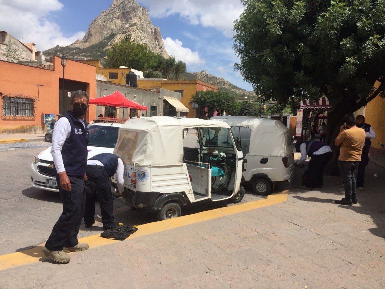 Así fue el operativo sorpresa contra las 150 mototaxis pirata en Bernal