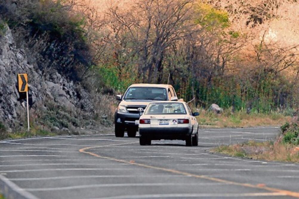Piden 250 mdp para carreteras