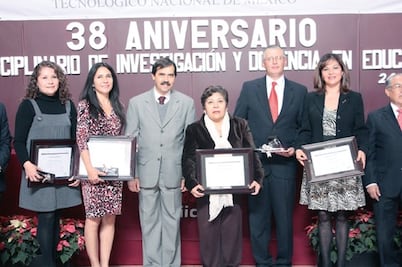 Celebran 38 aniversario del CIIDET 