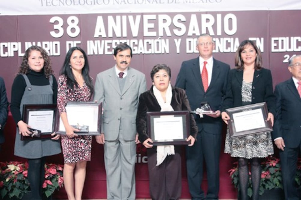 Celebran 38 aniversario del CIIDET 