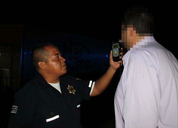 Detienen a 30 personas por participar en riñas