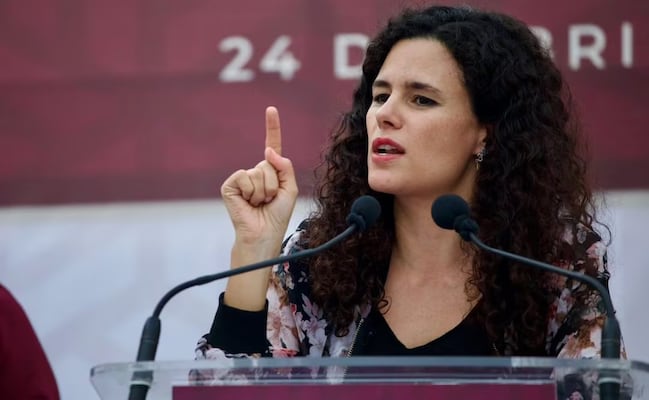 Sheinbaum anuncia creación de programa semanal de "Detector de Mentiras"; será encabezado por Luisa Alcalde