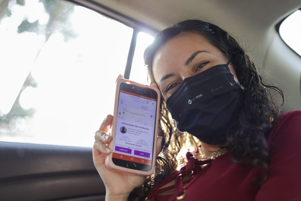Los taxis de Querétaro ya operan con taxímetro digital