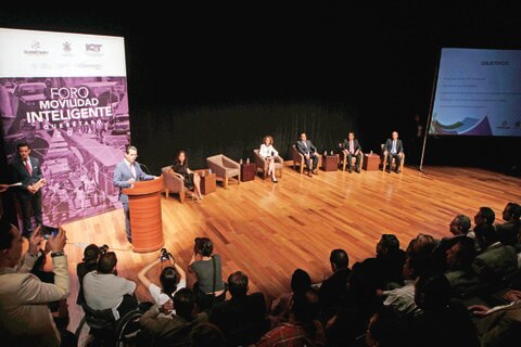 Realizan foro de movilidad en el estado