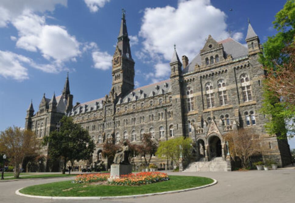 68 queretanos graduados en EUA