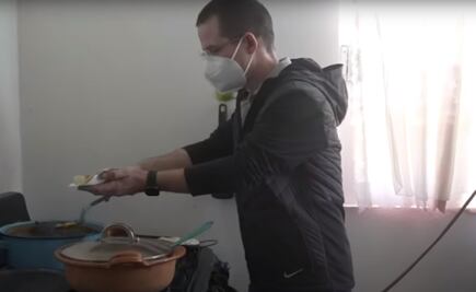 "En la fila de las tortillas", Ricardo Anaya celebra el Día del Taco