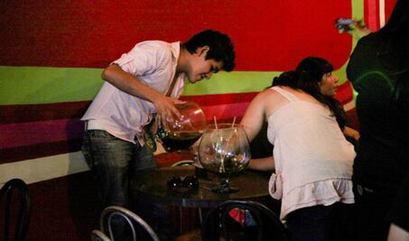 Más de 50% de jóvenes ha bebido alcohol
