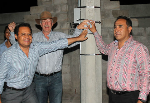 Amplía El Marqués red eléctrica