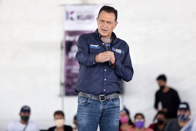 Mauricio Kuri promete eliminar los macromedidores de agua en los condominios 