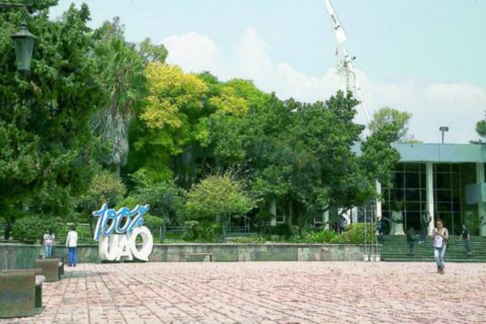 Prepara UAQ maestría
