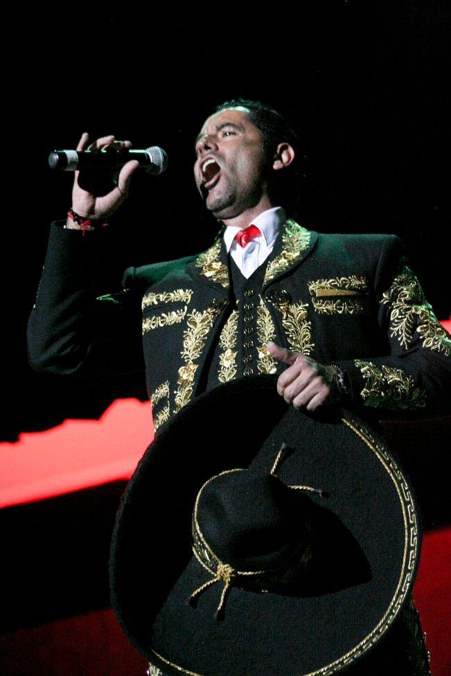 Gerardo Urquiza es del team María José