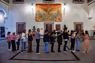 Una visita a ciegas en el Palacio de la Corregidora