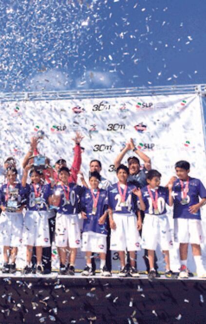 Los Búfalos Dorados se llevan título