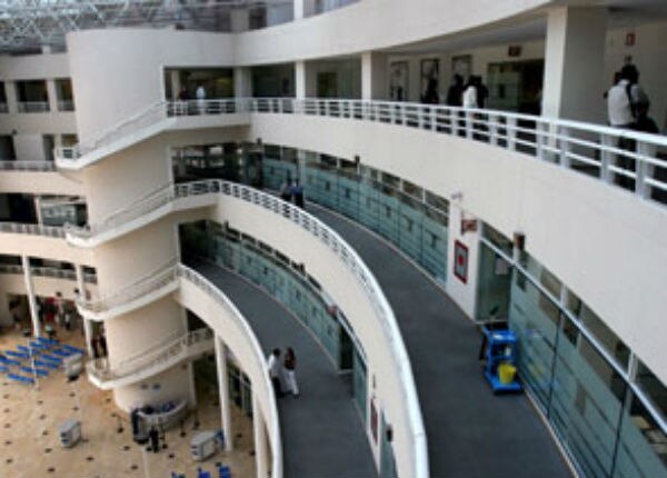 Contratan 270 funcionarios en la capital