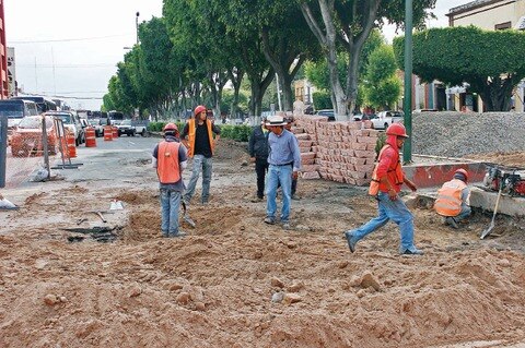 Perforación provoca fuga de gas