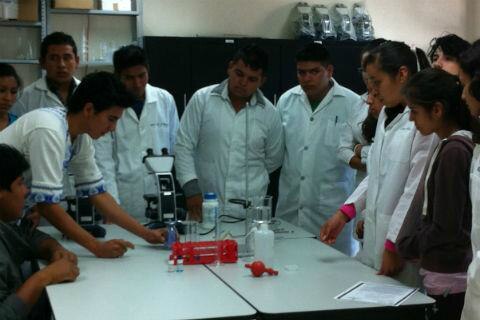 Destacan estudiantes queretanos en Química