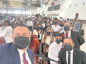 Fotonota. Querétaro presente en la inauguración del Aeropuerto Felipe Ángeles