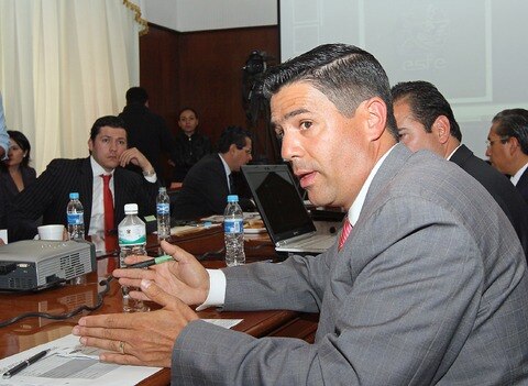 Desconoce ESFE petición de adelantos