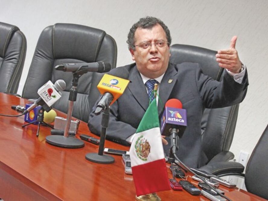 Se compromete rector a evitar actos públicos