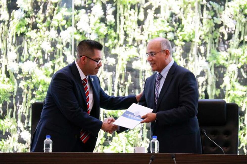 Benjamín Vargas Salazar presumió que ya se ha ejercido acción penal en contra de diversos funcionarios, e incluso particulares involucrados en actos de corrupción, a través de vinculación a proceso y formal prisión. (CÉSAR GÓMEZ. EL UNIVERSAL)