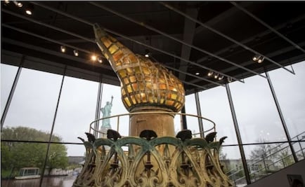 La Estatua de la Libertad tiene "a sus pies" su antorcha original