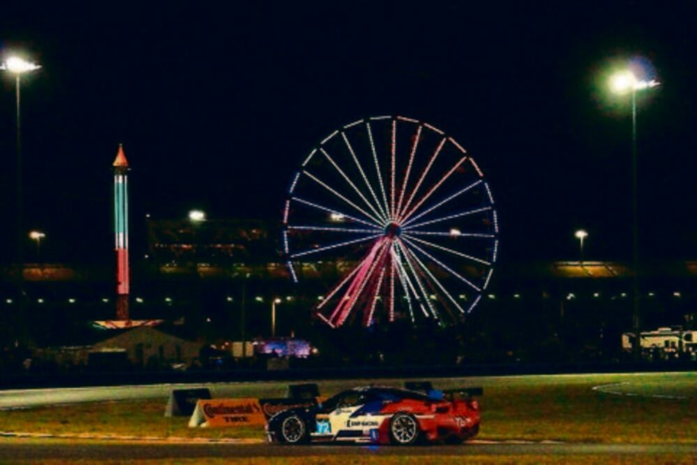 ‘Checo’ patrocina ‘team’ en Daytona